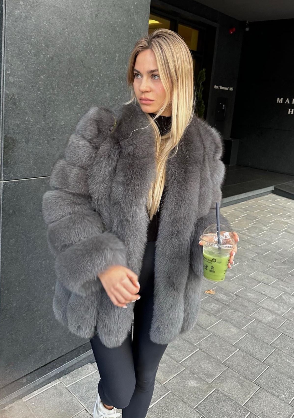 fur jacket buy raccoon kaufen pelzjacke london paris berlin vienna bestellen 