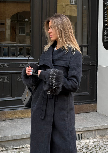 MAXI WOOL COAT WITH CUFFLINGS