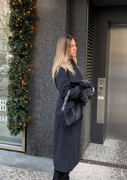 MAXI WOOL COAT WITH CUFFLINGS