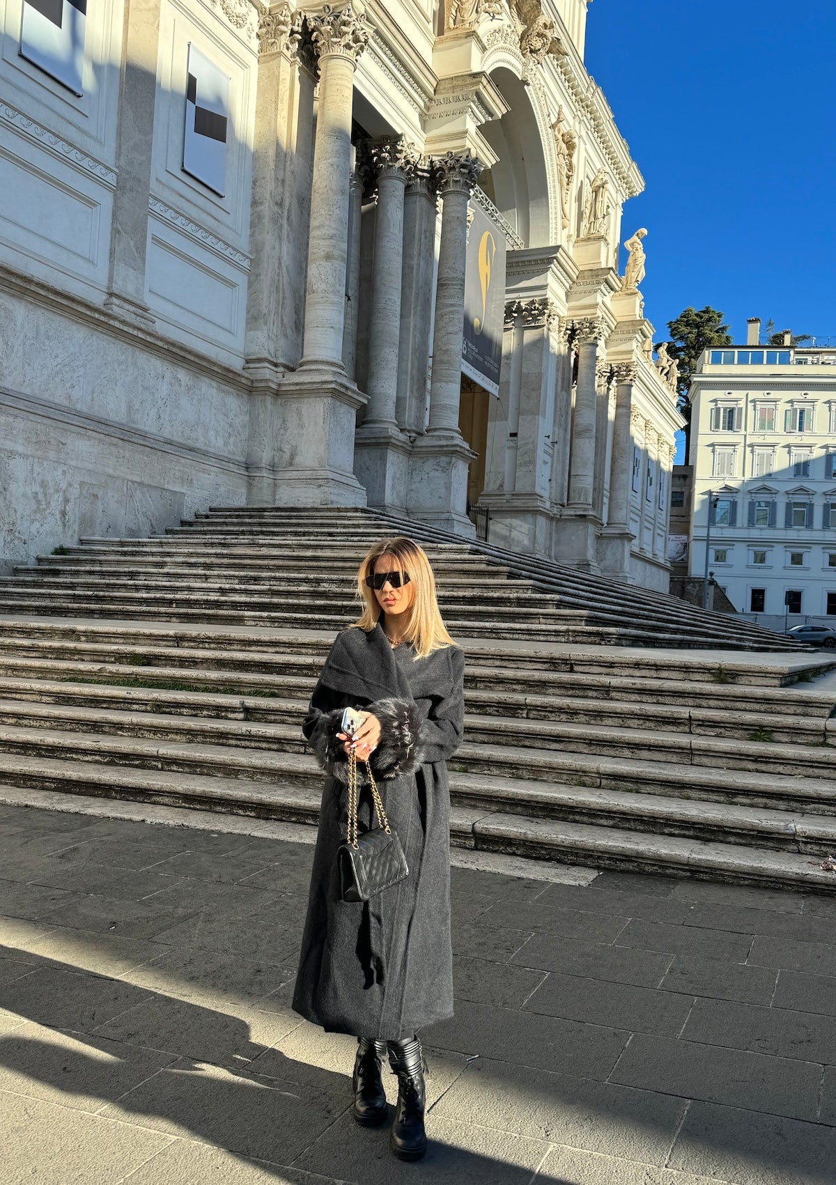MAXI WOOL COAT WITH CUFFLINGS